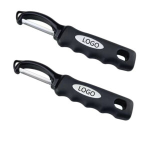 Swivel Vegetable Peeler With Built In Blemish Remover Item No#10181