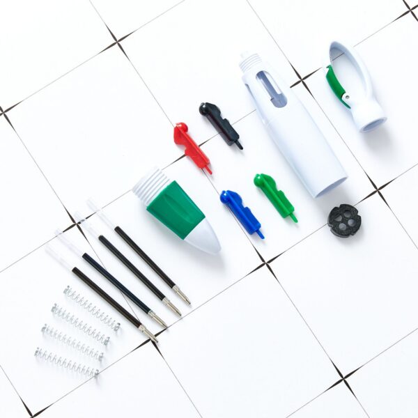 4-In-1 Multi-Colored Ink Ballpoint Pens With Carabiner Clip Item No#10573 - Image 4