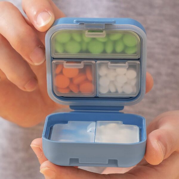 5 Grid Travel Daily Pill Holder Item No#10834 - Image 4