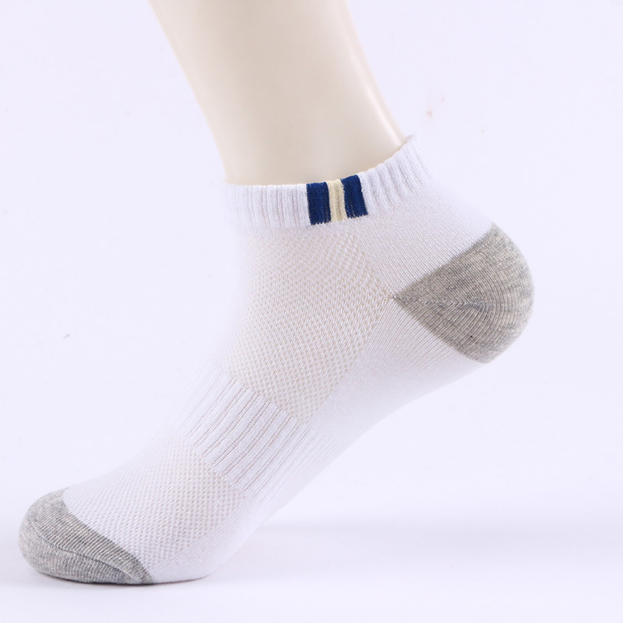 Men's No-Show Socks Item No#12664 - Image 2